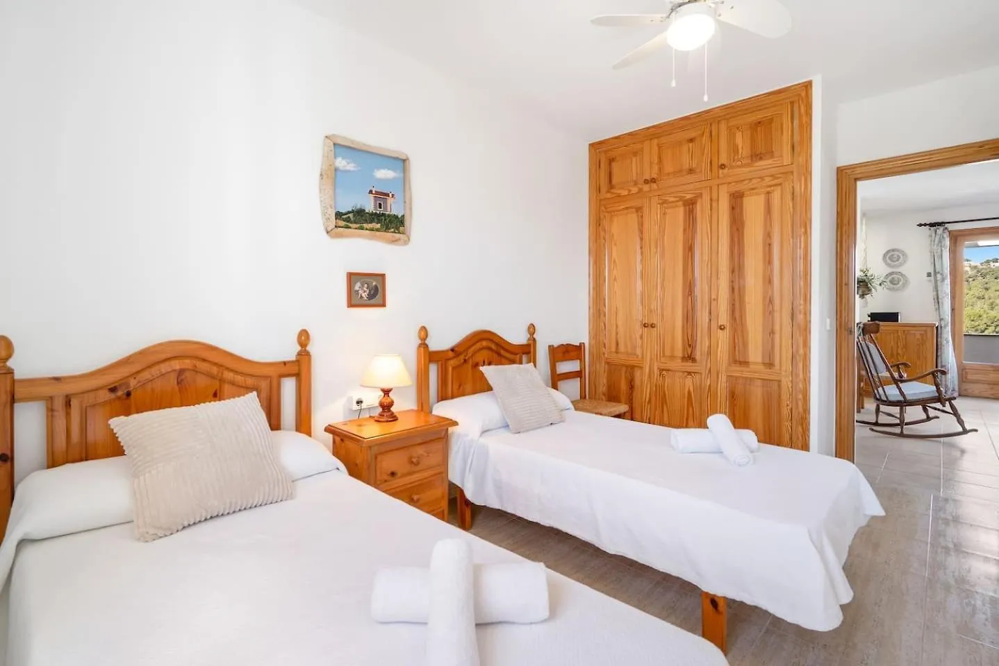 Tina Apartment 아다이아 항구